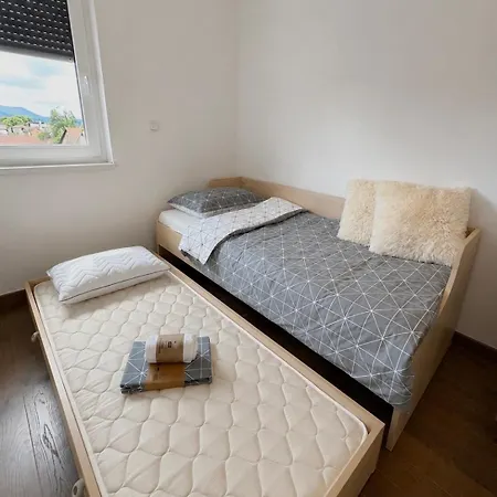 Alma Apartman *